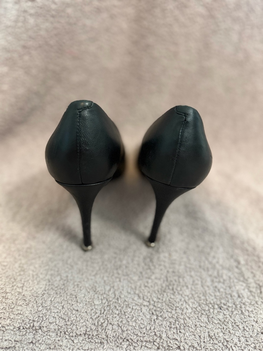 Kenneth Cole New York Black Leather Pointed Toe Pumps Cusioned Size 10M - Picture 2 of 5